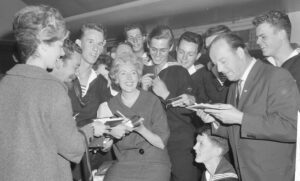 A Poem in Tribute to Dame Vera Lynn (1917-2020), by Jeff Eardley