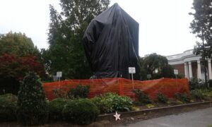 'Lee in the Furnace': A Poem on Robert E. Lee by Monika Cooper 2 ‘Lee in the Furnace’: A Poem on Robert E. Lee by Monika Cooper