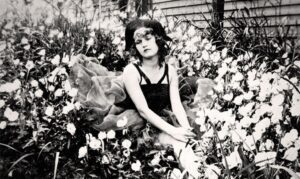 Sonnets on Famous Ladies of the Early 20th Century, by Peter Austin