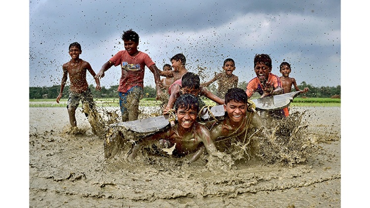 ‘The Playland’: A Poem by Shamik Banerjee