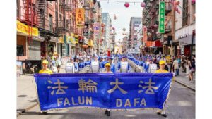 'Falun Dafa Parade' and Other Poetry by Shindy Cai 2 ‘Falun Dafa Parade’ and Other Poetry by Shindy Cai