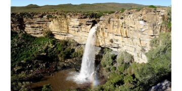 ‘Swimming to the Waterfall at Uvongo’ and Other Poetry by Christian Muller