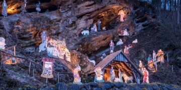 ‘Still, Still, Still’: A Translation and Musical Arrangement by James A. Tweedie