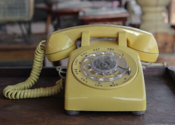 ‘When the Phone Rings’ and Other Short Poems by Russel Winick