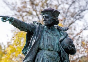 ‘Always Ahead’: A Poem by Scharlie Meeuws