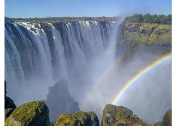 A Poem on the Zambian National Park Mosi-oa-Tunya, by Paul A. Freeman