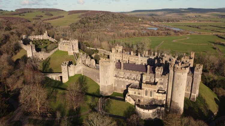 'The Siege of Manor Castle': A Poem by Paul A. Freeman 1 a photo of Arundel Castle in England by Tim Sheerman-Chase